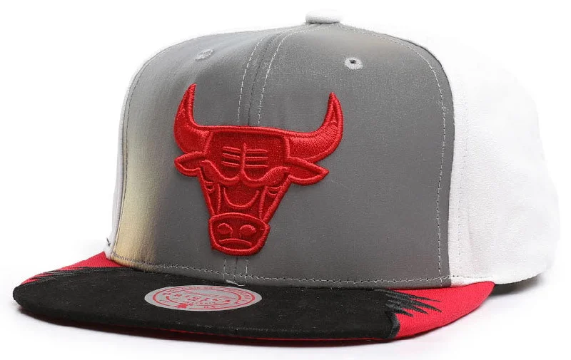 baseball hat form bold -  Chicago Bulls Day Five Mitchell & Ness Snapback Hat