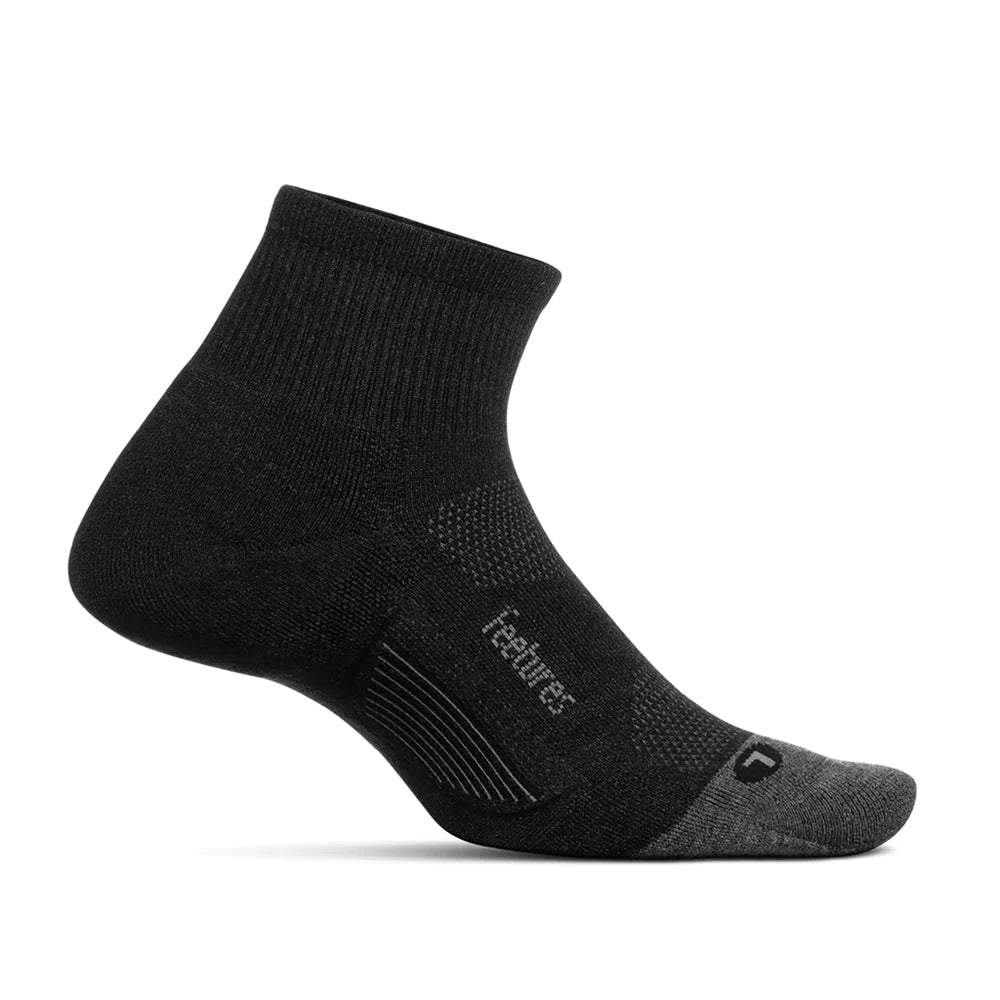 sock texture -  Feetures! Merino 10 Cushion QTR - Charcoal