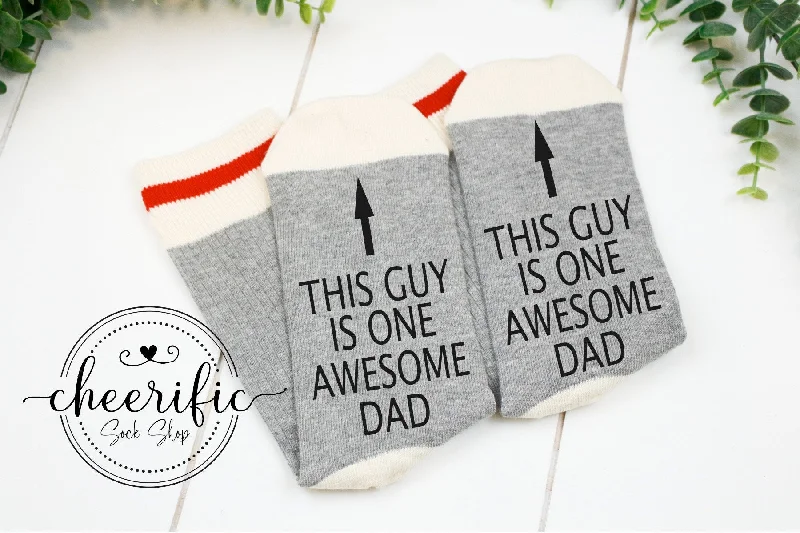 sock pairing -  This Guy Is One Awesome Dad Socks