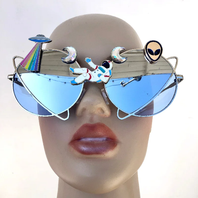 sunglasses for winter processions -  Space Sunglasses