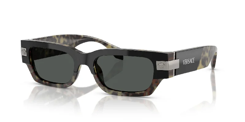 sunglasses with icy curves -  Versace VE4465